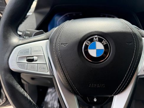 Used 2022 BMW X7 xDrive40i w/ Premium Package AWD/4WD image 18