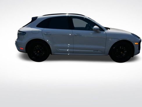 Used 2026 Porsche Macan GTS AWD/4WD image 9