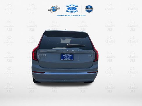 Used 2025 Volvo XC90 B5 Plus AWD/4WD image 4