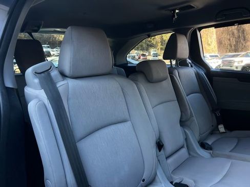 Used 2020 Honda Odyssey EX image 30
