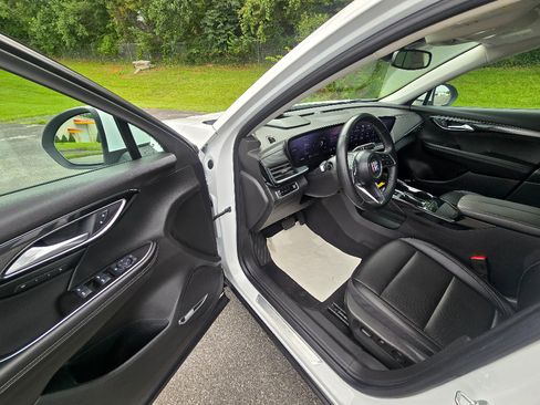 Used 2024 Buick Envision Preferred AWD/4WD image 10
