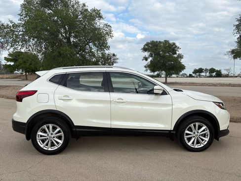 Used 2017 Nissan Rogue Sport SV w/ SV All-Weather Package image 51