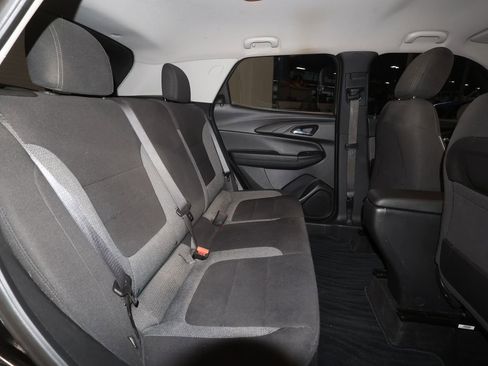 Used 2021 Chevrolet TrailBlazer LS image 16