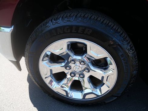 Used 2019 RAM 1500 Big Horn AWD/4WD image 35