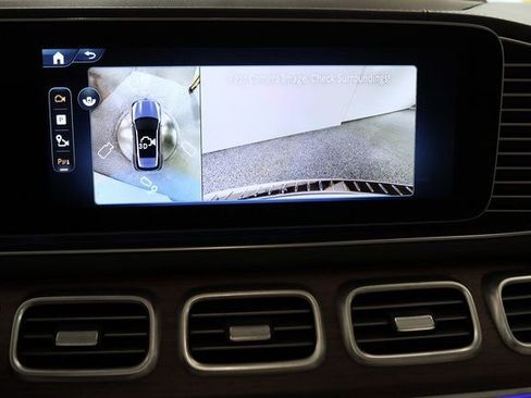 Certified 2025 Mercedes-Benz GLE 63 AMG S image 28