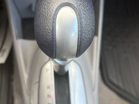 Used 2010 Honda Insight EX image 26