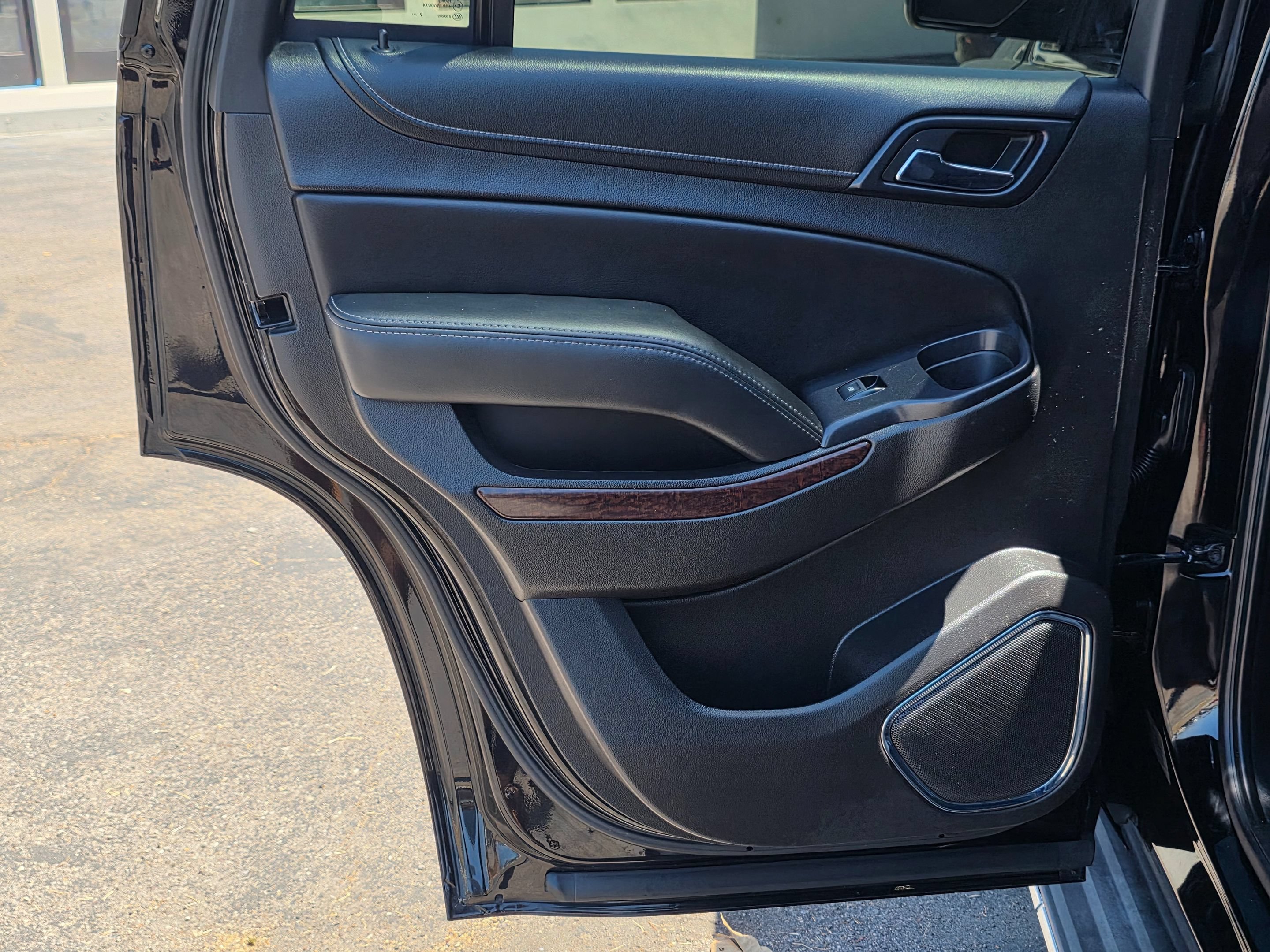 Used 2018 GMC Yukon SLT w/ Open Road Package RWD image 27