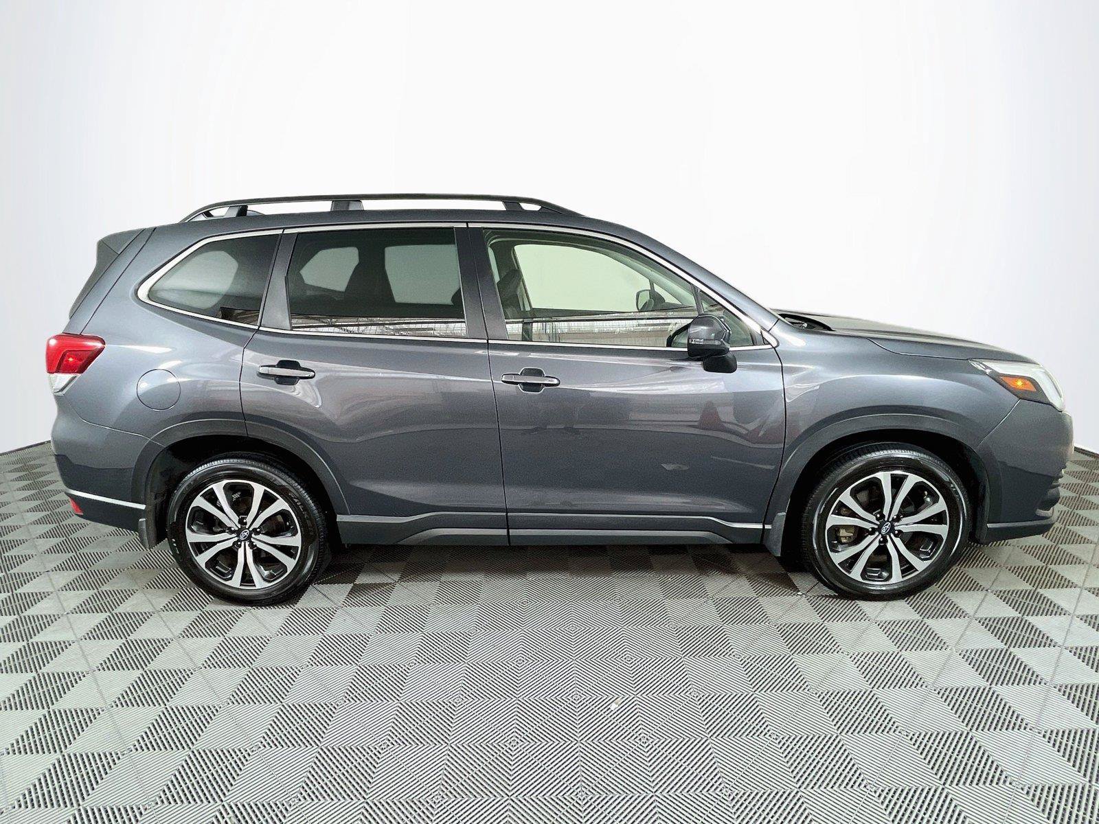 Used 2023 Subaru Forester Limited AWD/4WD image 11