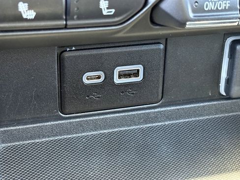 Certified 2022 Chevrolet Tahoe Z71 AWD/4WD image 21