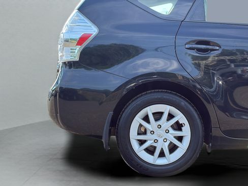 Used 2012 Toyota Prius V Three FWD image 28
