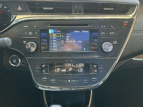 Used 2013 Toyota Avalon XLE FWD image 21