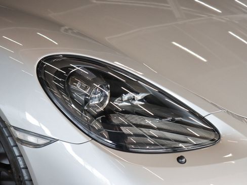 Certified 2021 Porsche 718 Cayman GT4 image 29