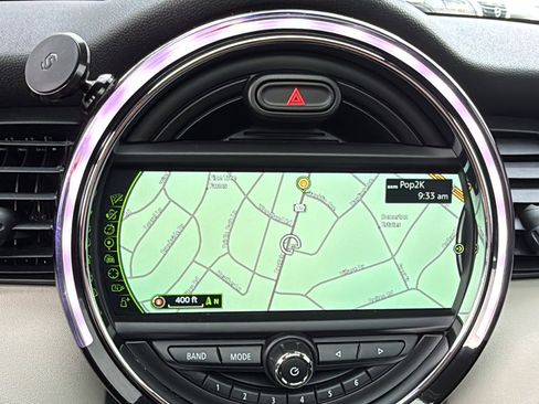 Used 2018 MINI Cooper S image 15