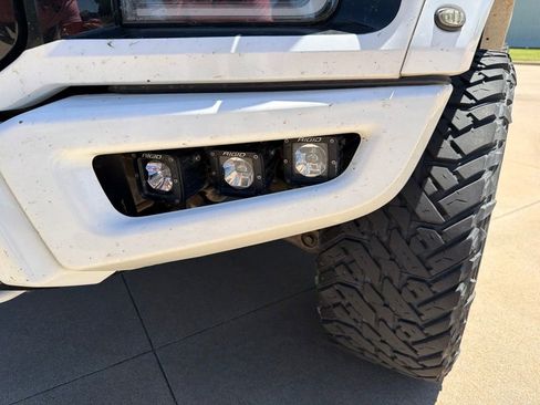 Used 2019 Ford F150 Raptor w/ Equipment Group 802A Luxury AWD/4WD image 9