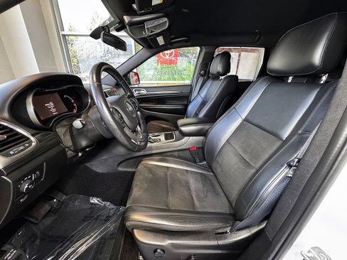 Used 2021 Jeep Grand Cherokee Laredo X AWD/4WD image 17