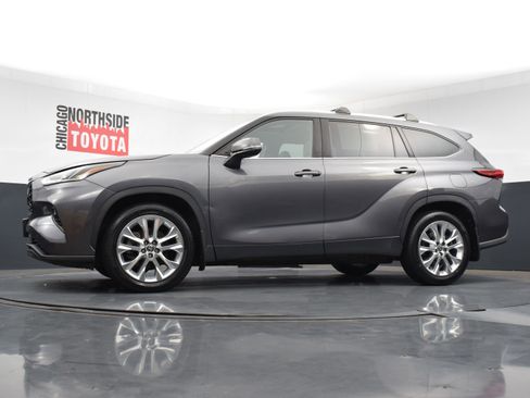Used 2022 Toyota Highlander Limited image 34