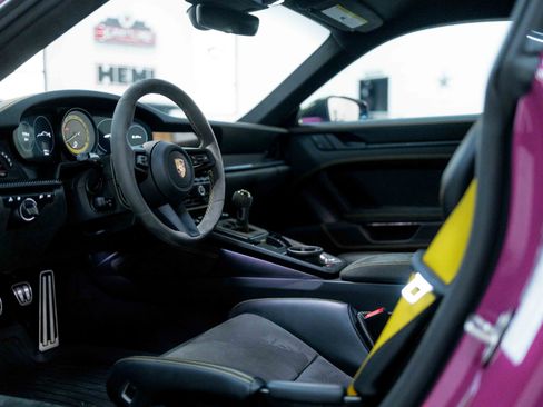 Used 2024 Porsche 911 GT3 image 48