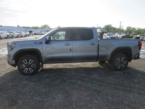 New 2026 GMC Sierra 1500 AT4 w/ AT4 Premium Package AWD/4WD image 10