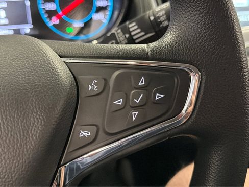 Used 2018 Chevrolet Cruze LT w/ Convenience Package image 24