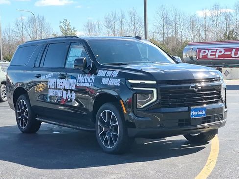 New 2026 Chevrolet Suburban RST w/ Sun And Tow Package image 2