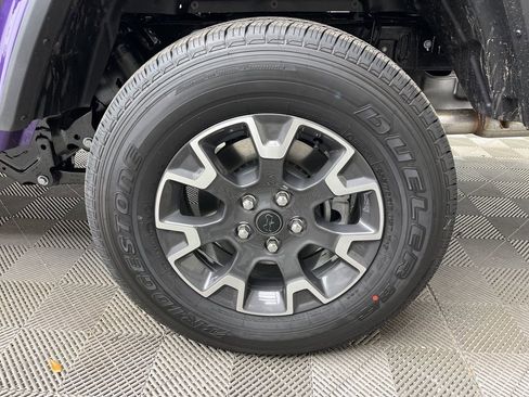 New 2026 Jeep Gladiator Sahara image 4