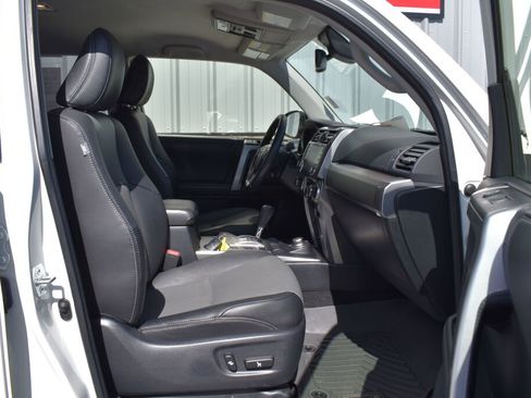 Certified 2021 Toyota 4Runner SR5 Premium image 25