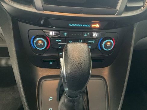 Used 2019 Ford Transit Connect XLT w/ Trailer Tow Package image 12