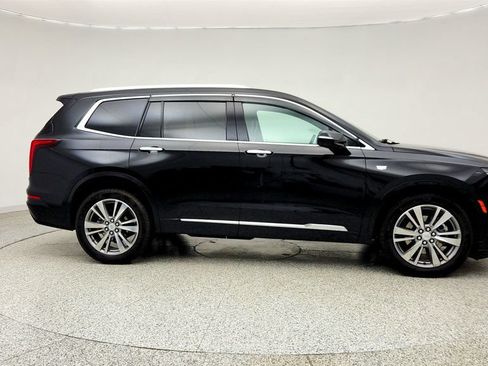 Used 2022 Cadillac XT6 Premium Luxury w/ Technology Package AWD/4WD image 4