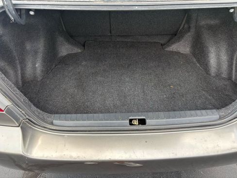 Used 2006 Toyota Corolla FWD image 7