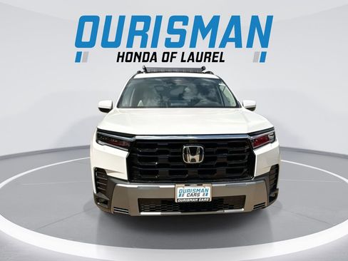 New 2026 Honda Pilot Touring image 3