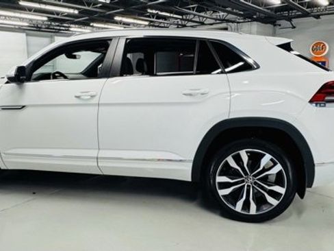 Used 2021 Volkswagen Atlas Cross Sport SEL R-Line image 9