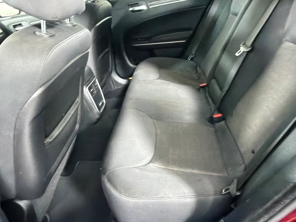 Used 2019 Chrysler 300 Touring w/ Sport Appearance Package RWD image 18