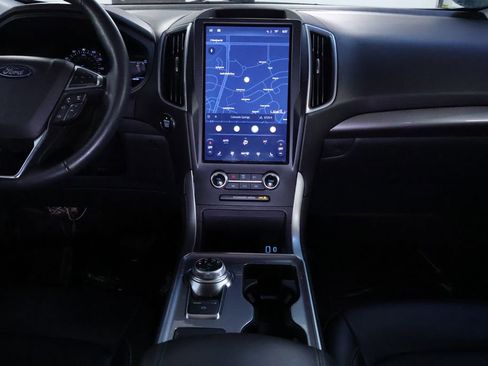 Used 2024 Ford Edge SEL image 16