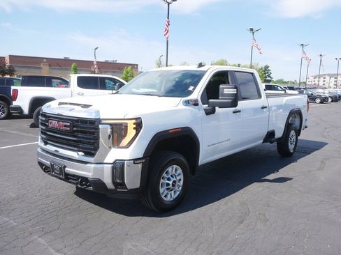 Used 2024 GMC Sierra 2500 Pro AWD/4WD image 8