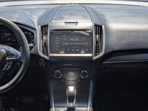 Used 2018 Ford Edge SE AWD/4WD image 17