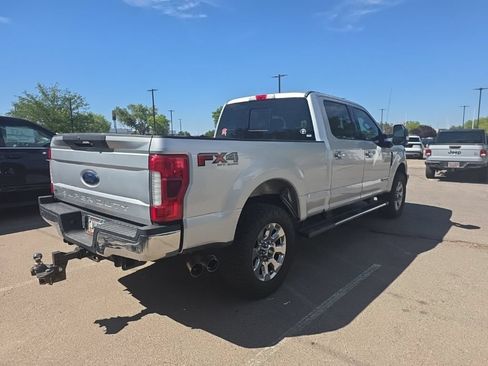 Used 2018 Ford F250 Lariat w/ Lariat Ultimate Package AWD/4WD image 7