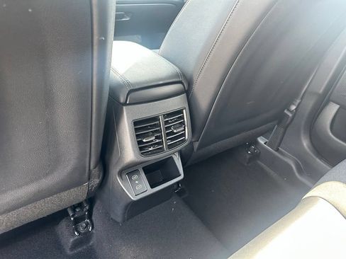Used 2025 Kia Seltos S FWD image 27