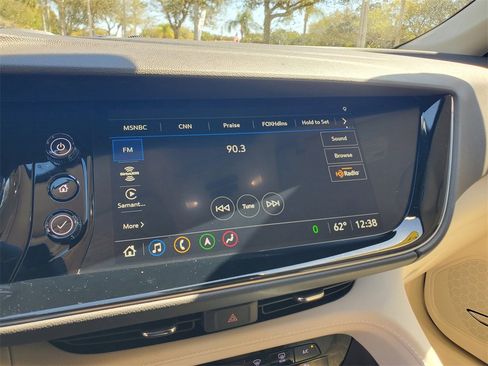 Used 2022 Buick Envision Avenir w/ Technology Package II image 31