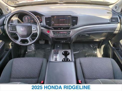 Certified 2025 Honda Ridgeline Sport+ image 21