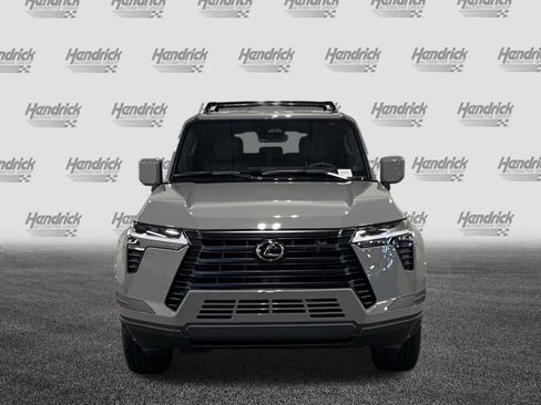 Used 2025 Lexus GX 550 image 5