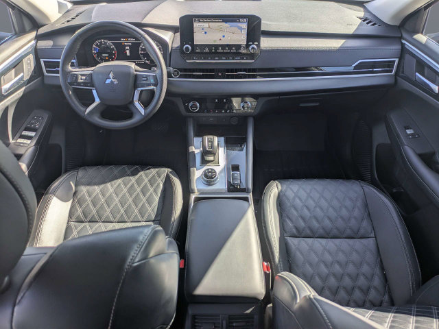 Used 2024 Mitsubishi Outlander SEL FWD image 16