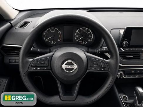 Used 2023 Nissan Altima 2.5 S FWD image 11
