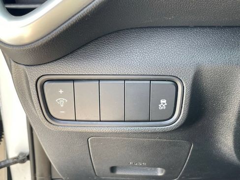 Used 2020 Kia Soul LX FWD image 12