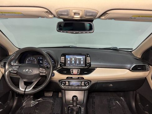 Used 2018 Hyundai Elantra GT w/ Tech Package 03 image 11