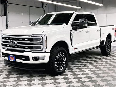 Used 2024 Ford F250 Platinum image 10