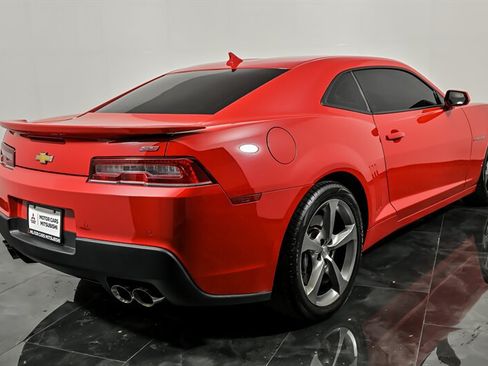 Used 2014 Chevrolet Camaro SS w/ RS Package RWD image 9