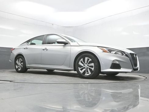 Used 2021 Nissan Altima 2.5 S FWD image 42