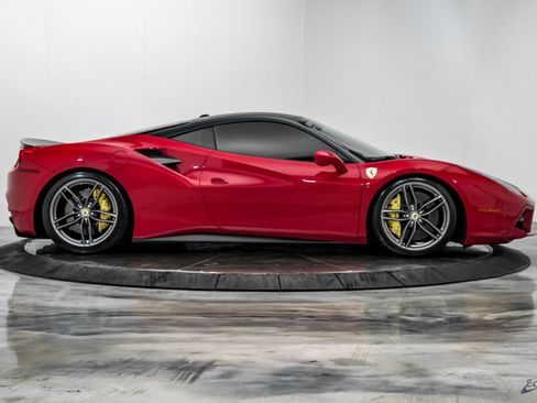 Used 2017 Ferrari 488 GTB RWD image 25