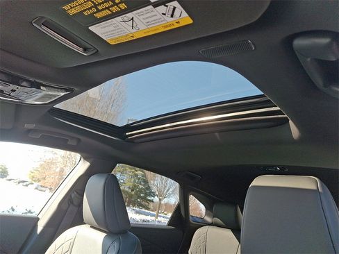 Used 2025 Lexus RX 350 Premium image 15