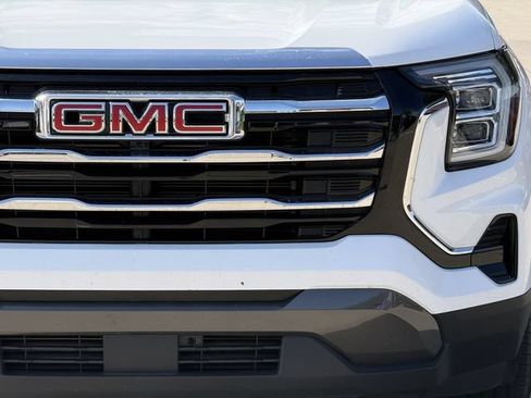 Used 2025 GMC Terrain Elevation AWD/4WD image 8
